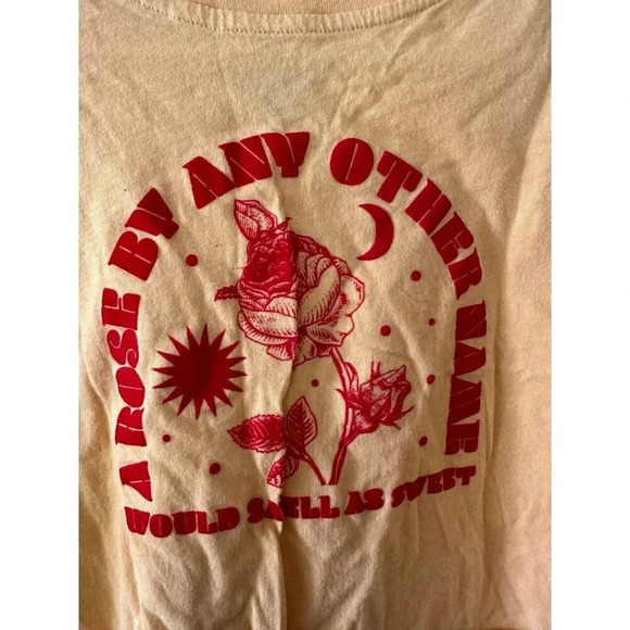 Forever21 Women’s size Medium cropped shirt - Picture 4 of 8